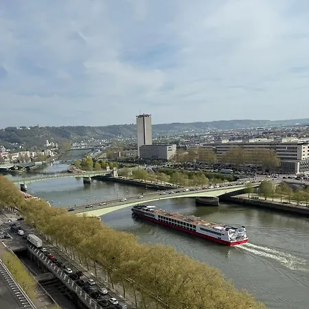 Côté Seine Apartment